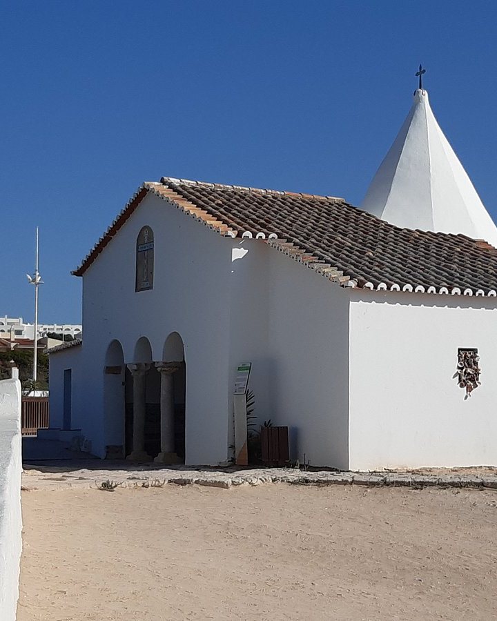 Chapel of Nossa Senhora da Rocha near Porches, Algarve