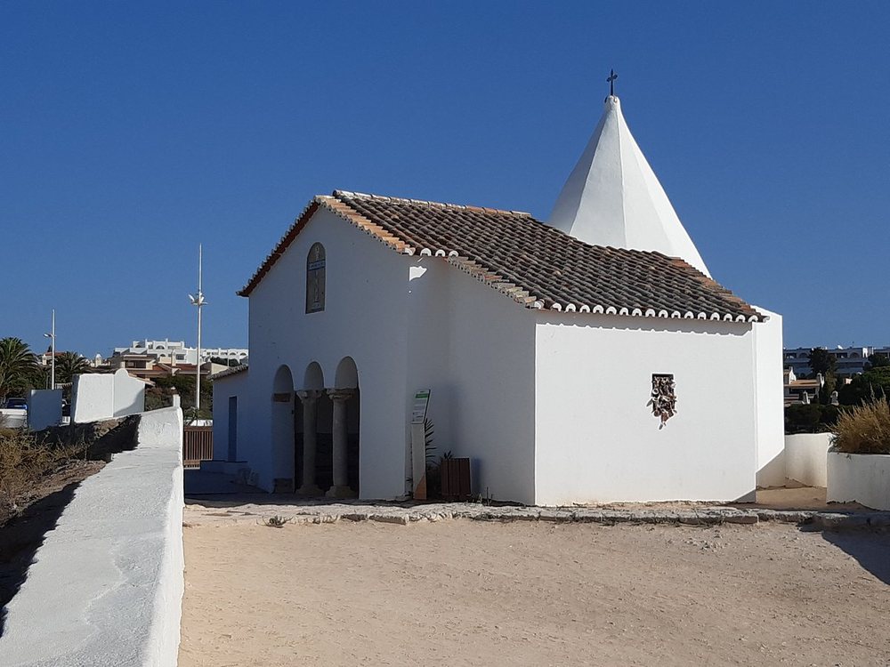 Chapel of Nossa Senhora da Rocha near Porches, Algarve