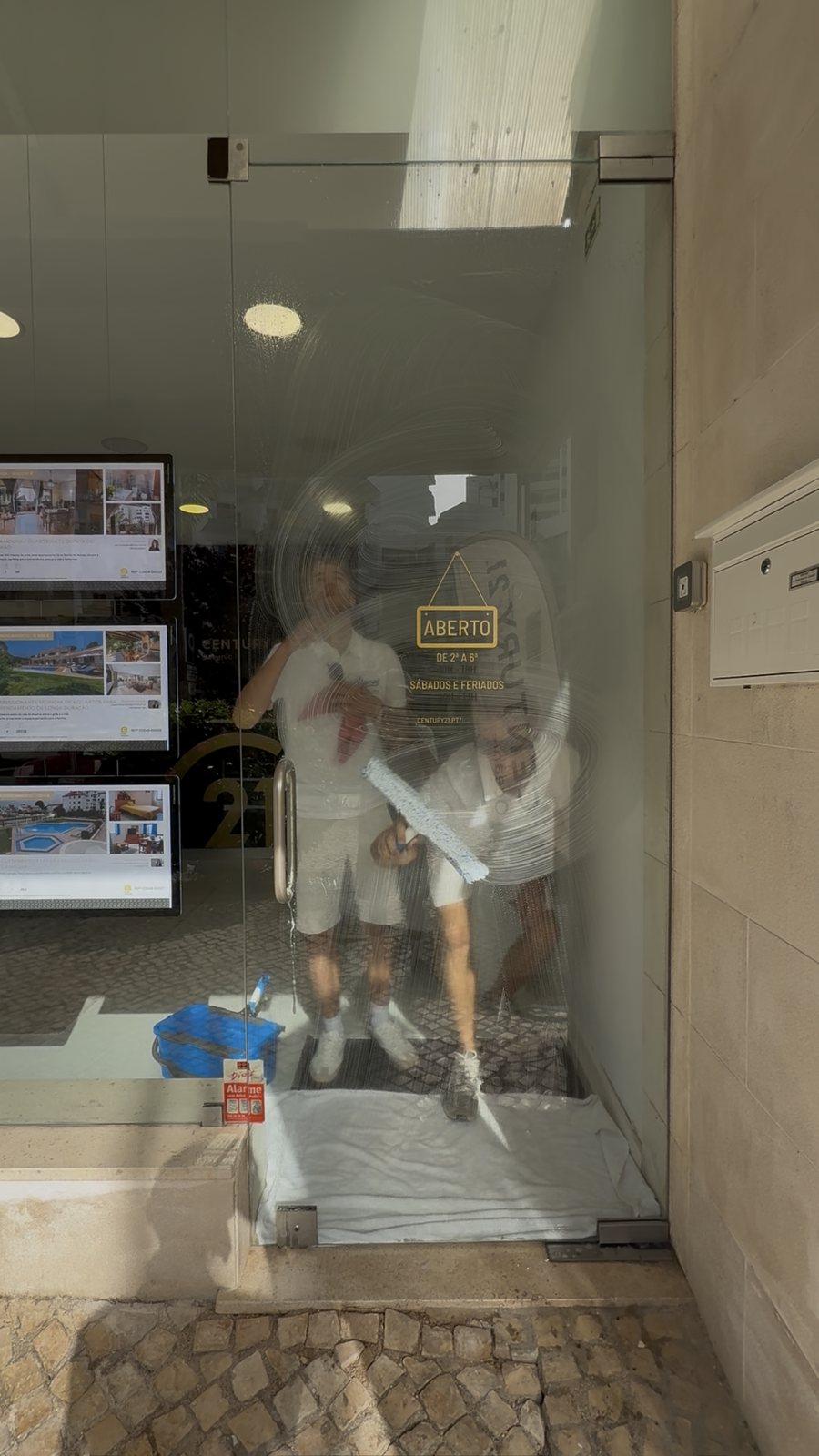 Internal glazing Internal glass cleaning at Century 21 Oceanic, Vilamoura Marina, Algarve